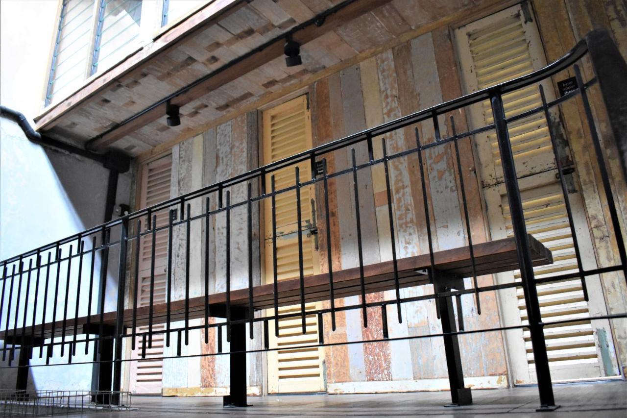 Frenz Republic - Self Check In Hotel George Town Exterior photo