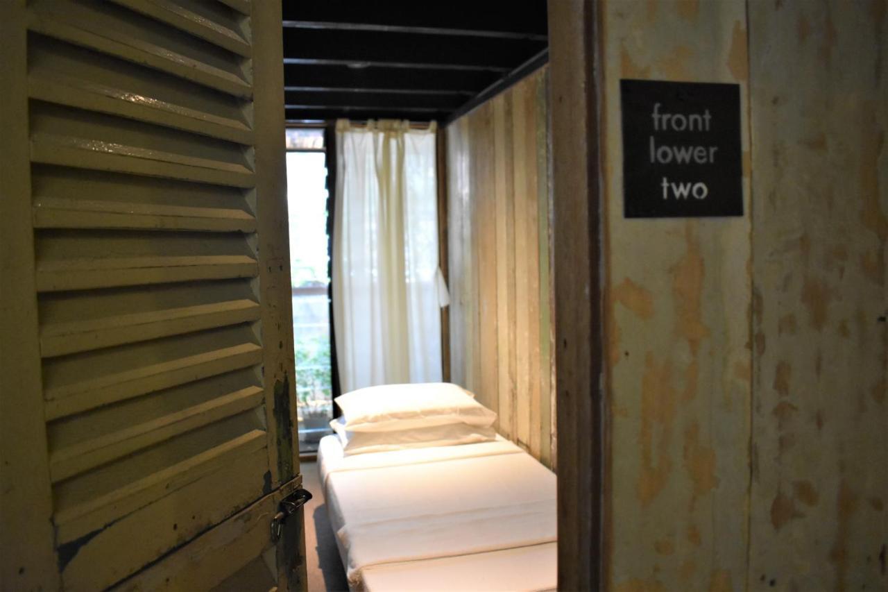 Frenz Republic - Self Check In Hotel George Town Exterior photo